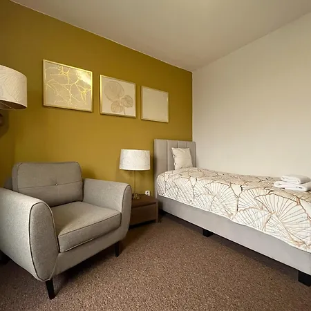 Zlaty Byk ホテル 4*